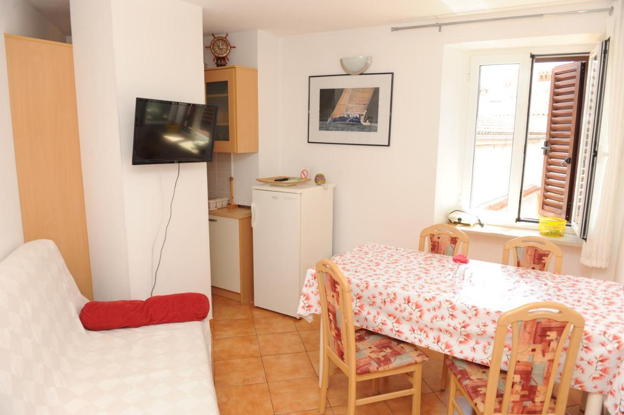 Apartma Lavela Appartement Izola Buitenkant foto