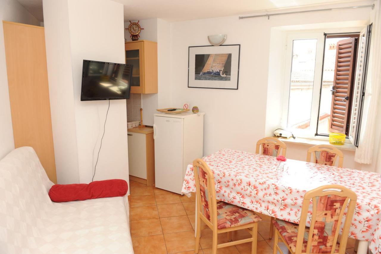 Apartma Lavela Izola Buitenkant foto