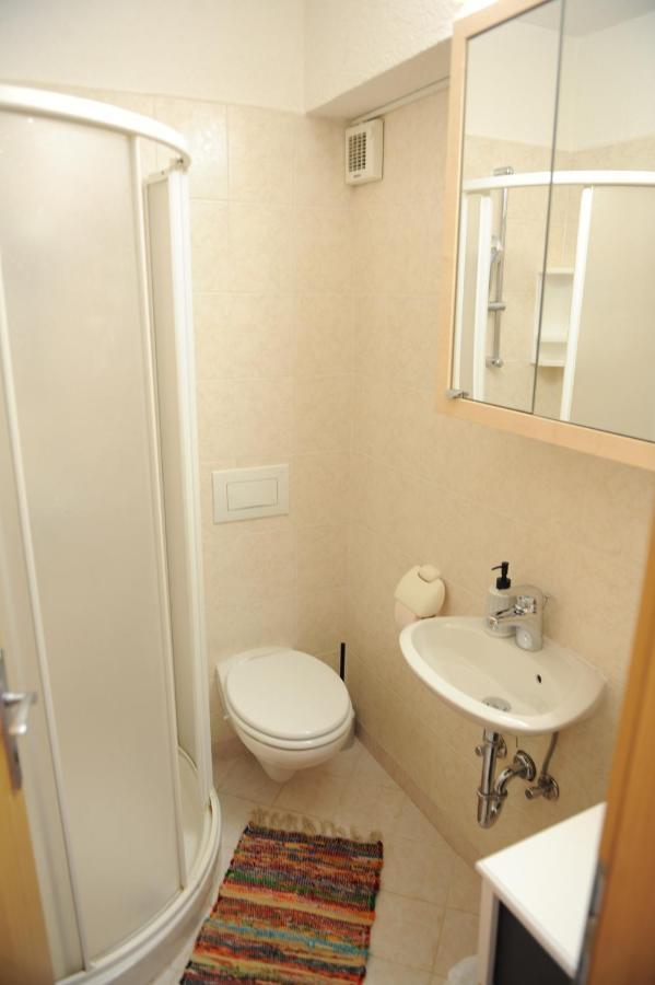 Apartma Lavela Izola Buitenkant foto